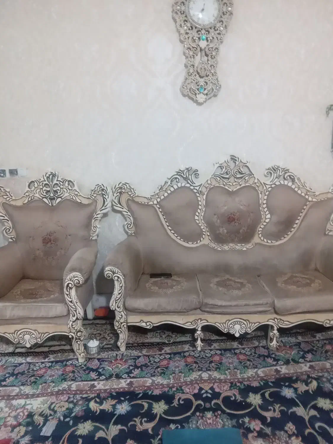 مبل سلطنتی شیک ۷نفره|مبلمان خانگی و میز عسلی|اقبالیه, |دیوار