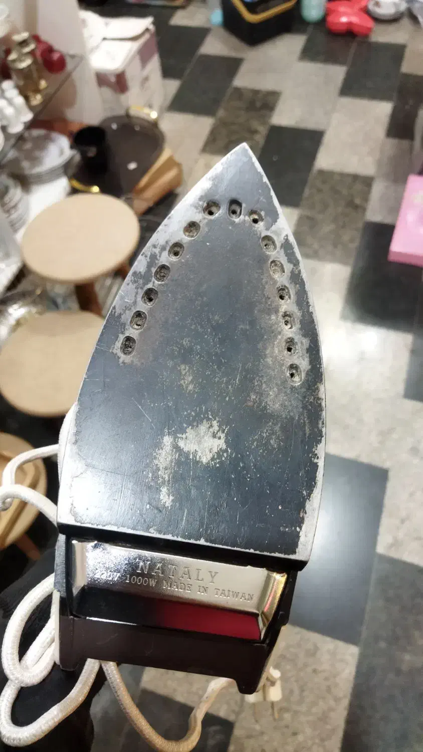 اتو قدیمی سالم|اتو و لوازم اتو|سلماس, |دیوار