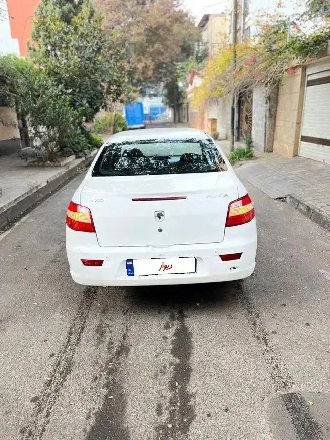 رانا مدل ۹۵ بیرنگ|خودرو سواری و وانت|رشت, استقامت ۱|دیوار