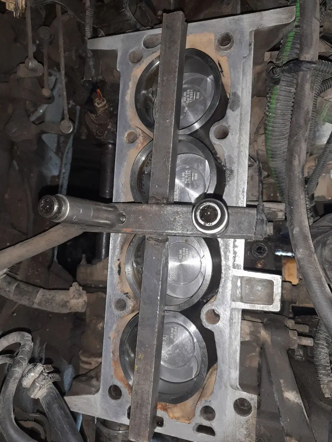 مکانیکی ۲۴ ساعته سیارانواع خودروها ایرانی خارجی|خدمات موتور و ماشین|ساری, |دیوار