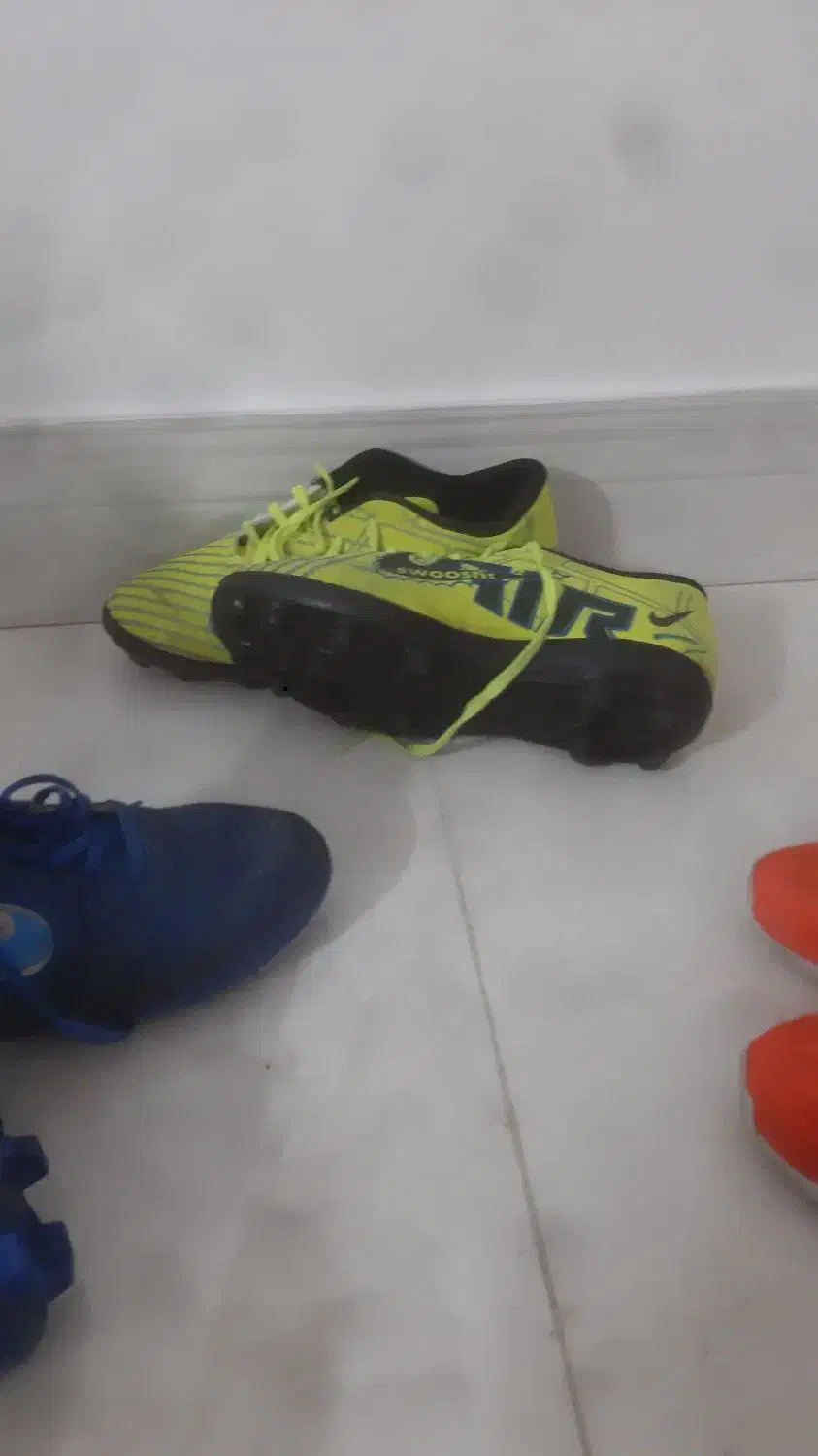 کفش|ورزشهای توپی|بجنورد, |دیوار