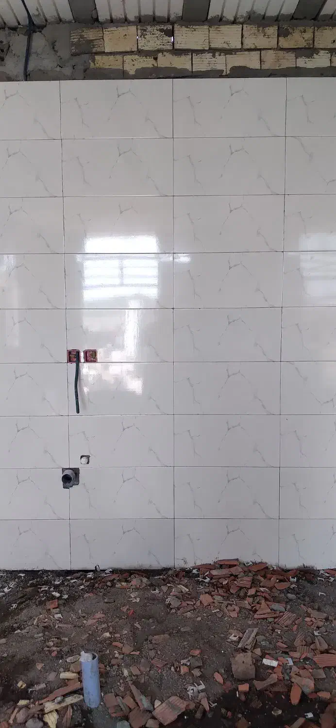 سلام کاشی کار دیوار شیب سیمان انجام میدم|خدمات پیشه و مهارت|بم, |دیوار