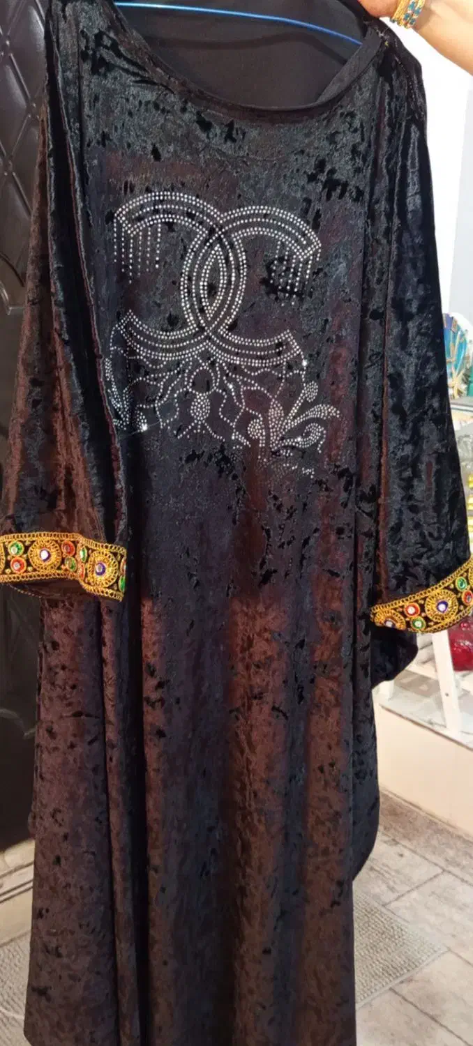 کفتان مخمل مجلسی|لباس|بندر گناوه, |دیوار