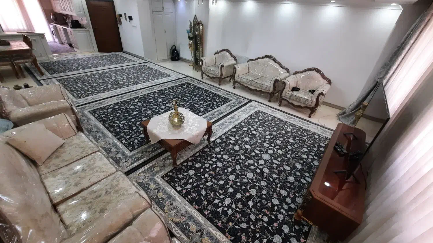 ۳عددفرش۱۲متری باغ بهشت زیبانوآکبندمناسب جهیزیه|فرش|تهران, شادآباد|دیوار