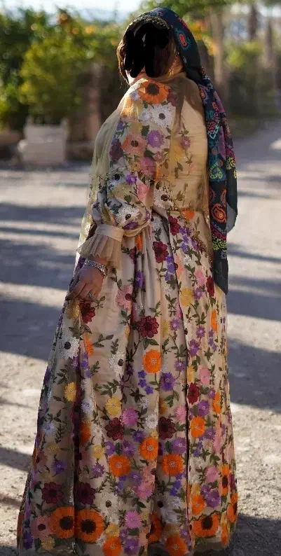 لباس محلی|لباس|کازرون, |دیوار