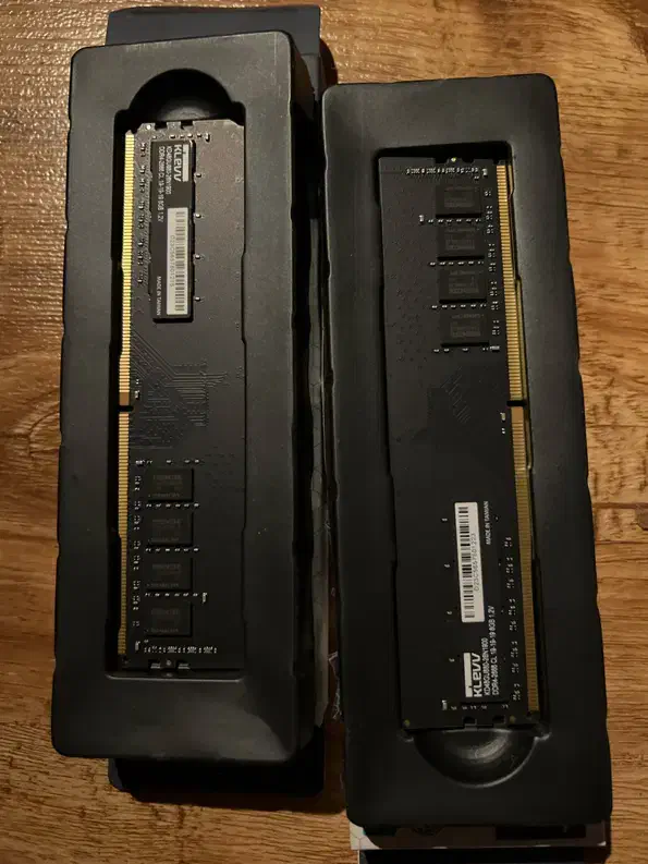 ۲عدد رم دسکتاپ Klevv-ddr4-8GB-2666 مدل U-DIMM|قطعات و لوازم جانبی رایانه|تهران, المهدی|دیوار