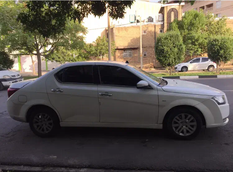 دنا پلاس کارمندی بکر در حد|خودرو سواری و وانت|زاهدان, |دیوار