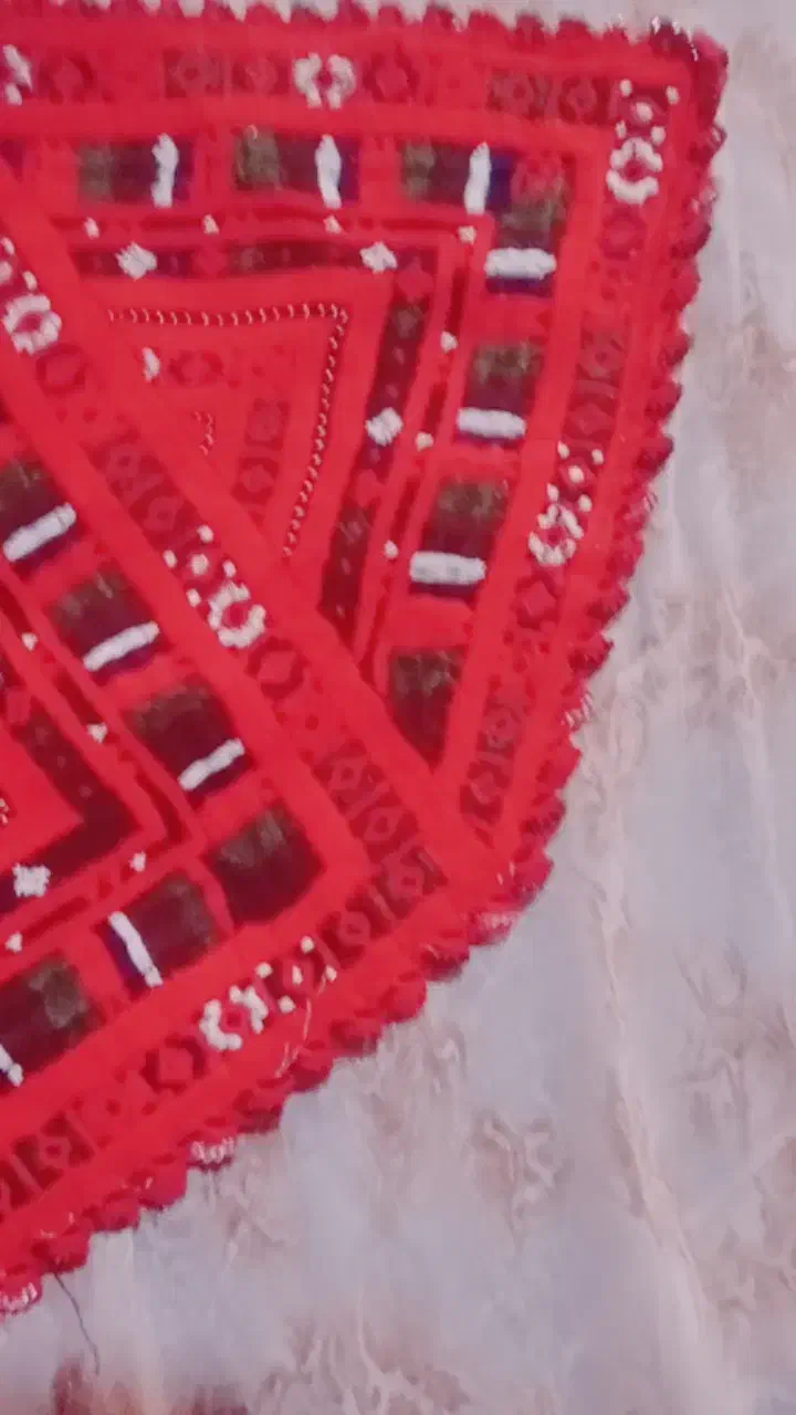 زیاستین دست دوز|لباس|ایرانشهر, |دیوار