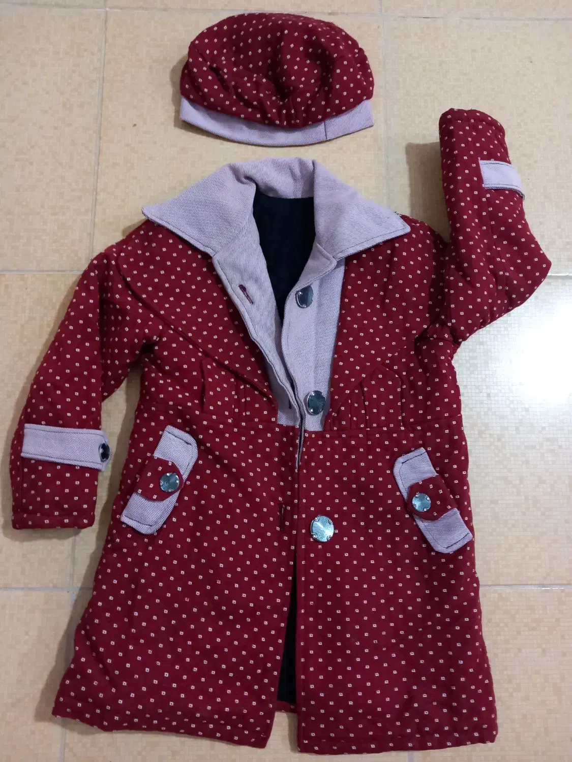 کاپشن وکلاه بچگانه تمیزوسالم|کفش و لباس بچه|ساوه, |دیوار