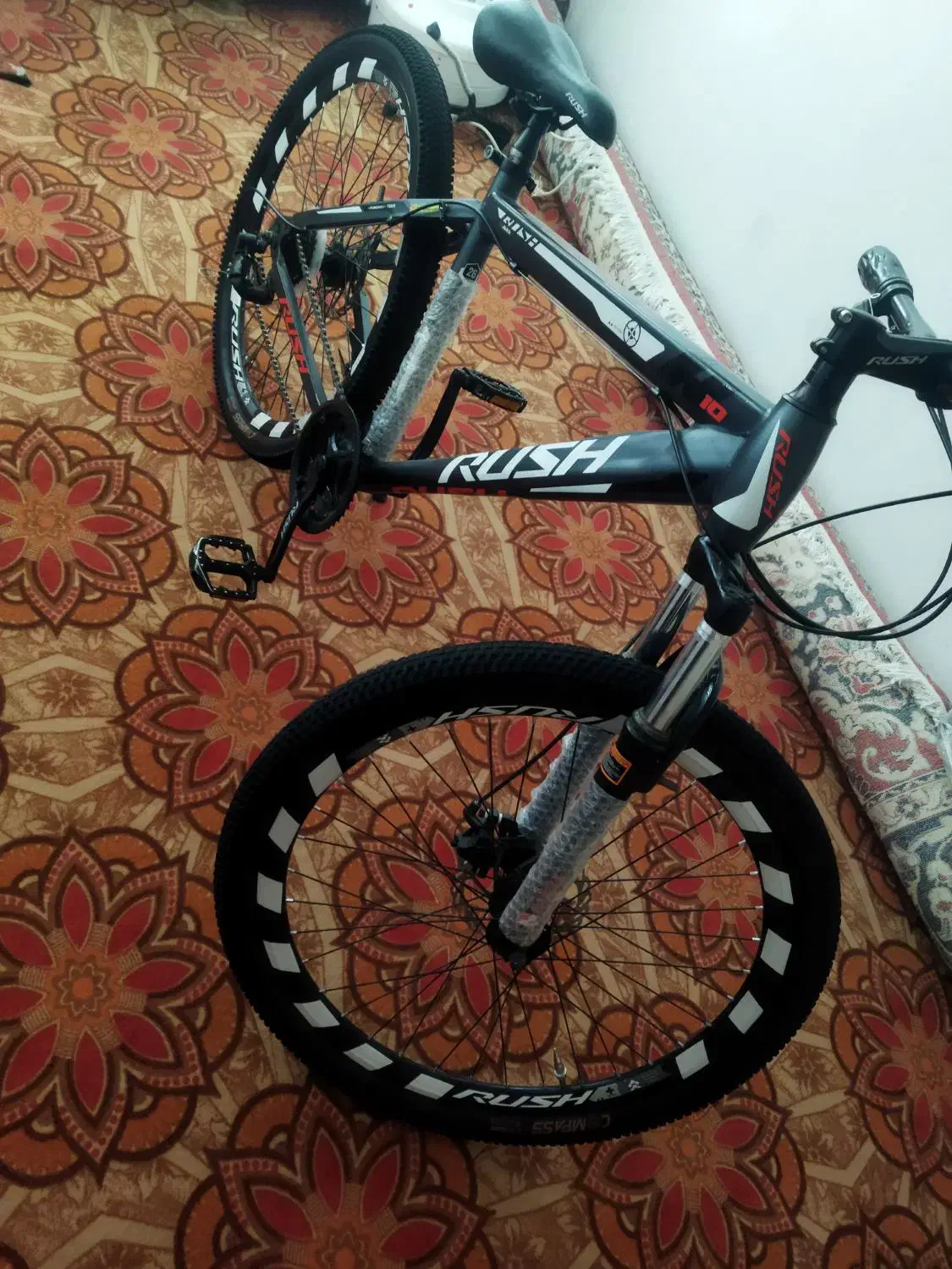 دوچرخه 26|دوچرخه، اسکیت، اسکوتر|ایوان, |دیوار