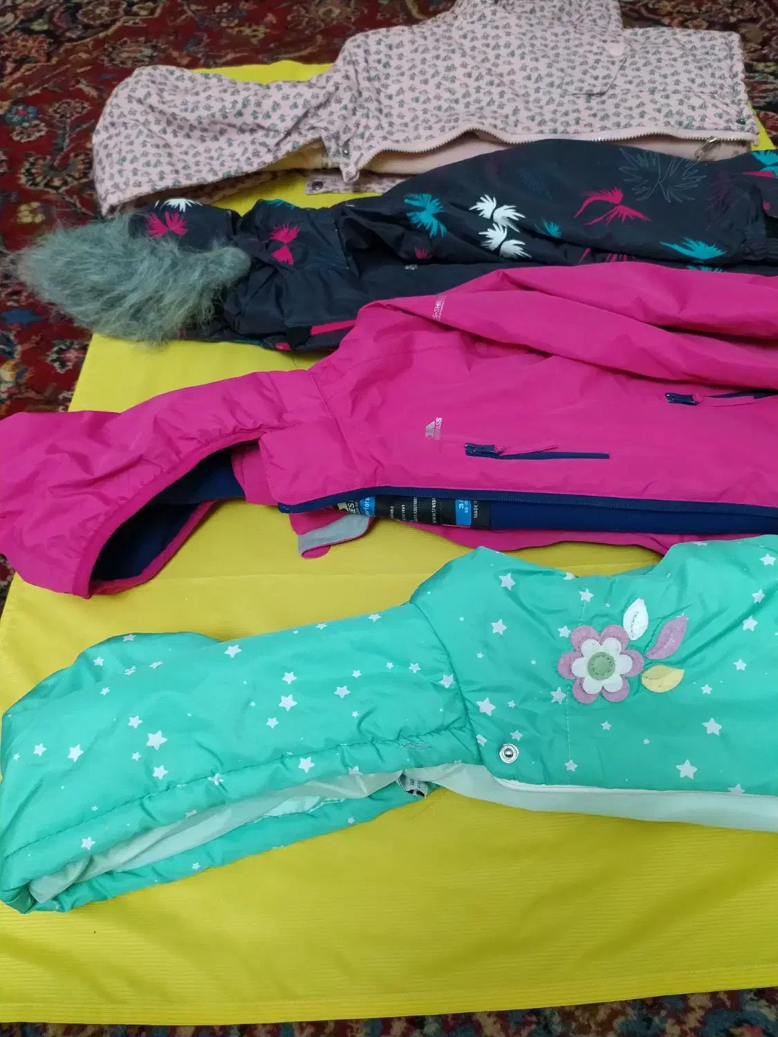 تعدادی کاپشن دخترانه|کفش و لباس بچه|تهران, افسریه جنوبی|دیوار