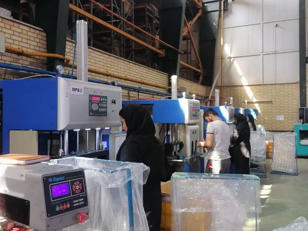 کارگر ساده|استخدام صنعتی، فنی، مهندسی|پرند, فاز ۰|دیوار