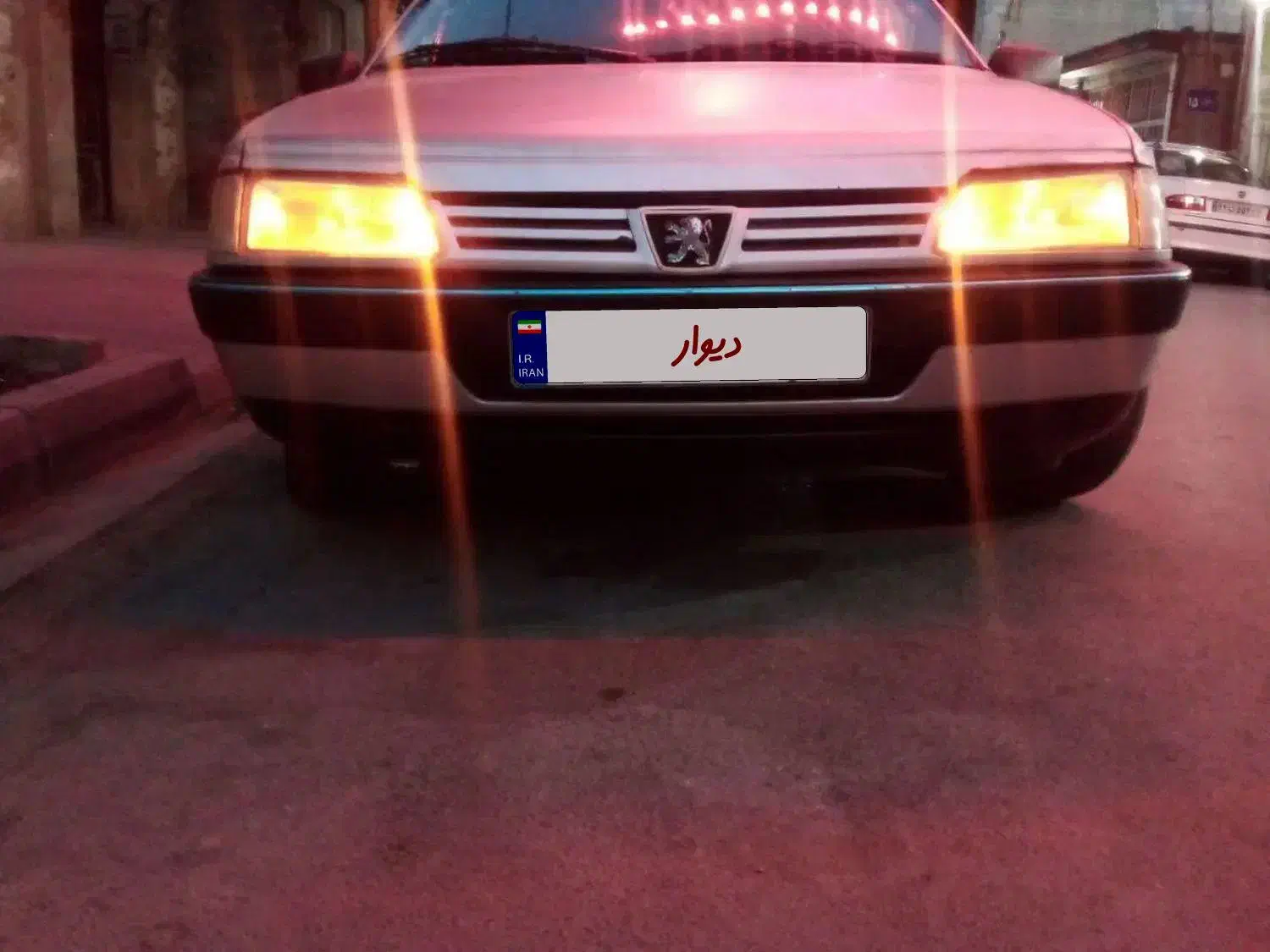 پژو ۴۰۵ مدل ۸۸ سفارشی معاوضه با اریسان|خودرو سواری و وانت|مشهد, شاهد (شهرک غرب)|دیوار