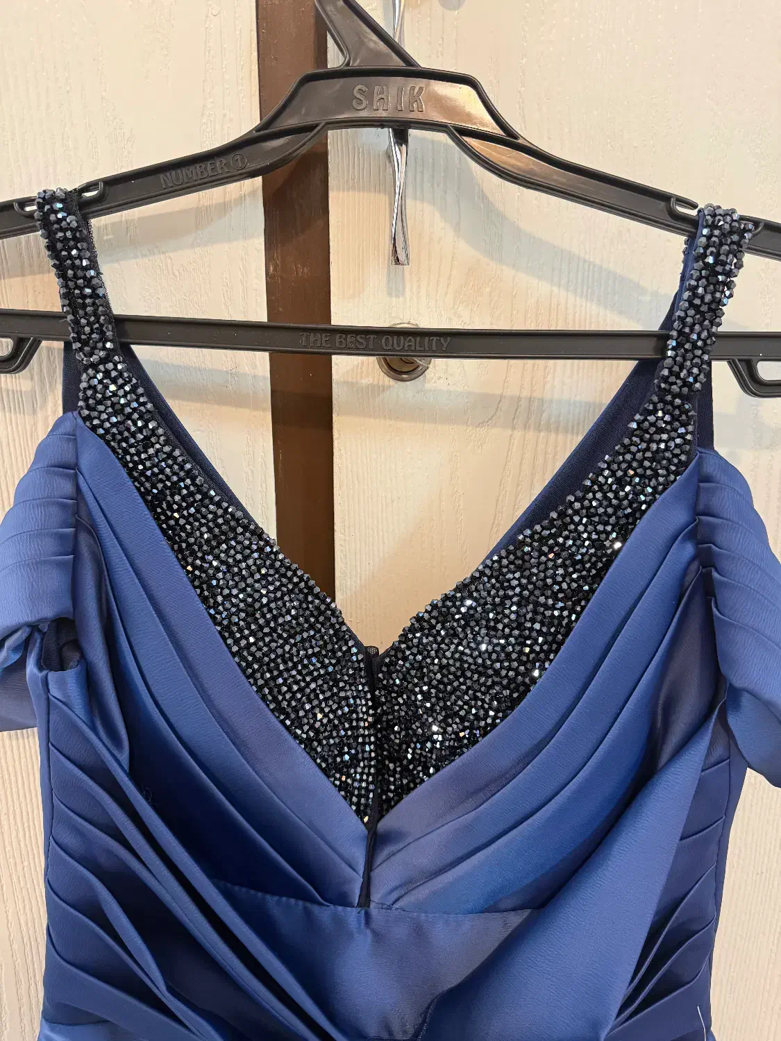 پیراهن مجلسی|لباس|سمنان, |دیوار