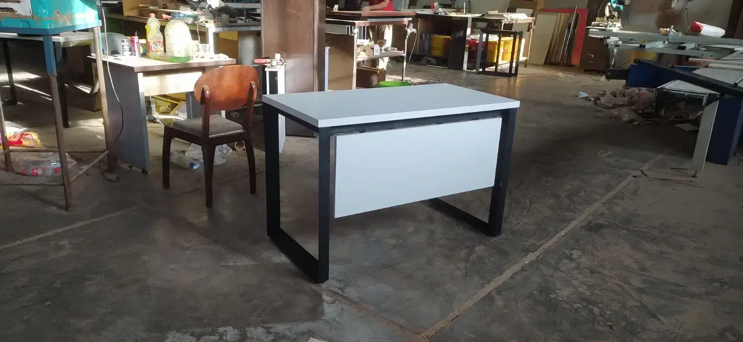 میز نگین طوسی 150*90|دفتر کار|کرج, کارخانه قند|دیوار