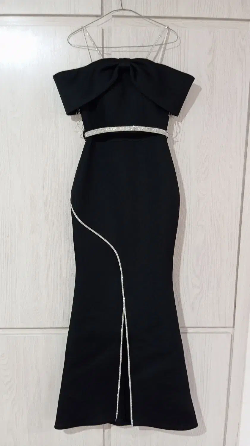 لباس مجلسی|لباس|بومهن, |دیوار