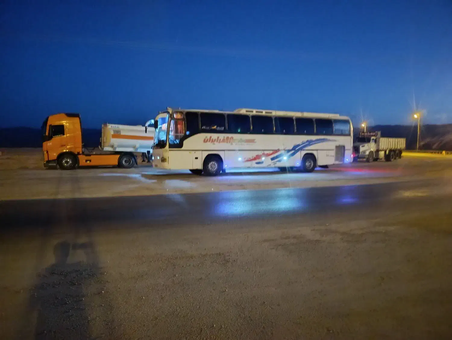 اتوبوس ۴۵۷بیابانی|خودرو سنگین|خور (اصفهان), |دیوار