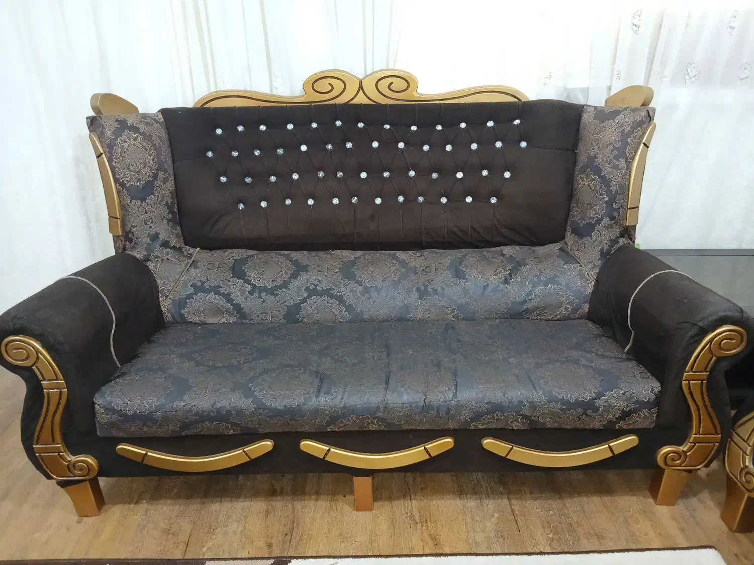 مبل و گلیم فرش|مبلمان خانگی و میز عسلی|بوشهر, |دیوار