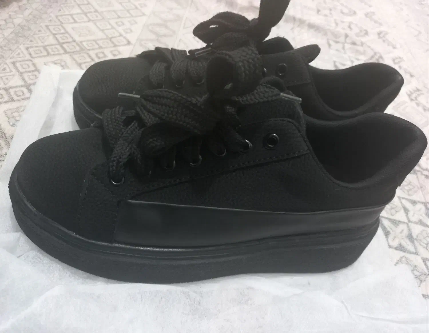 کفش|کیف، کفش، کمربند|تبریز, |دیوار