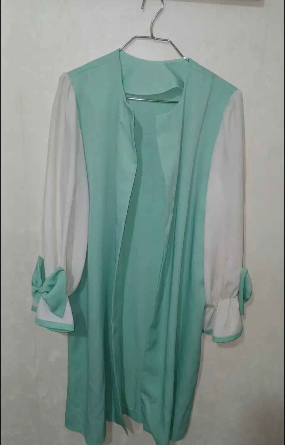 لباس|لباس|باقرشهر, |دیوار