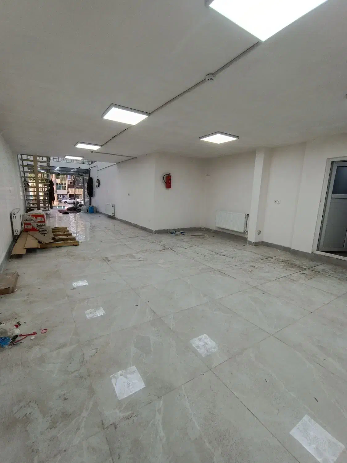 اجاره تجاری /۲۰۰ متری /دوبلکس مرکز شهر|اجارهٔ مغازه و غرفه|زاهدان, |دیوار