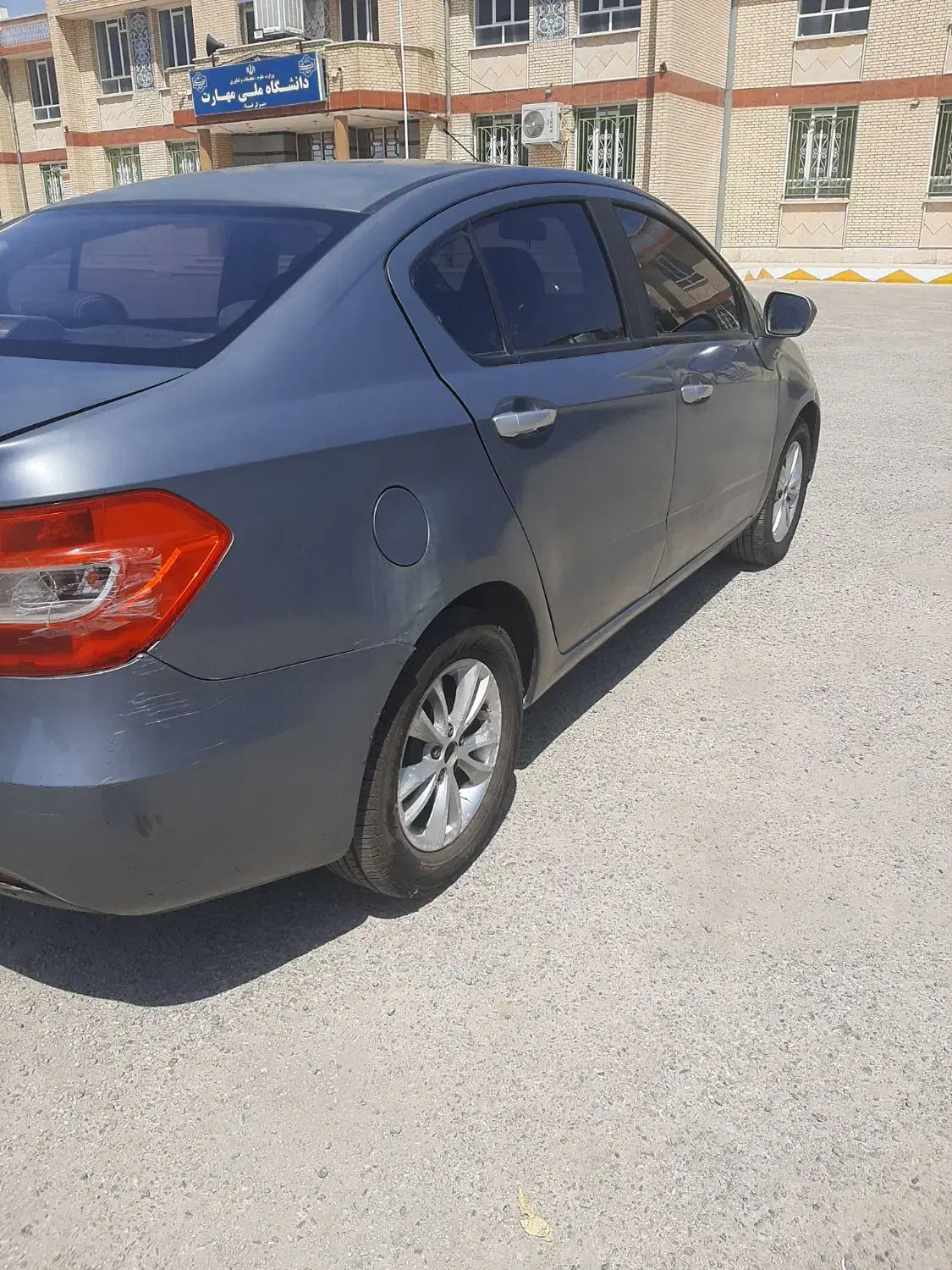 برلیانس ۲۳۰ اتوماتیک|خودرو سواری و وانت|شیراز, منطقه هوایی شهید دوران|دیوار