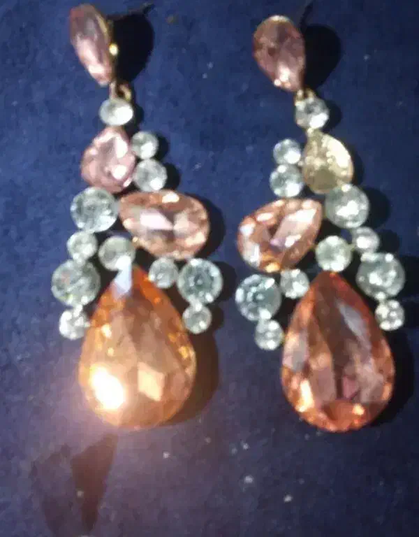 یک جفت گوشواره|بدلیجات|شوشتر, |دیوار