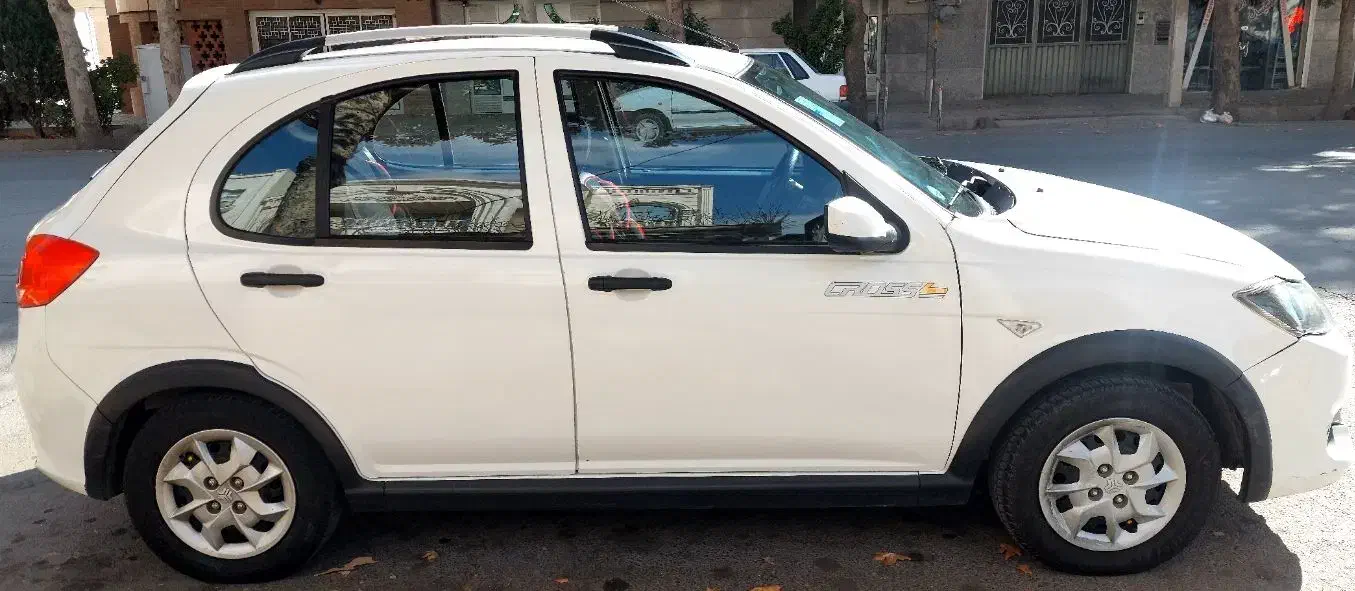 کوییک ۱۴۰۰بدونه رنگ ضربه|خودرو سواری و وانت|گلپایگان, |دیوار