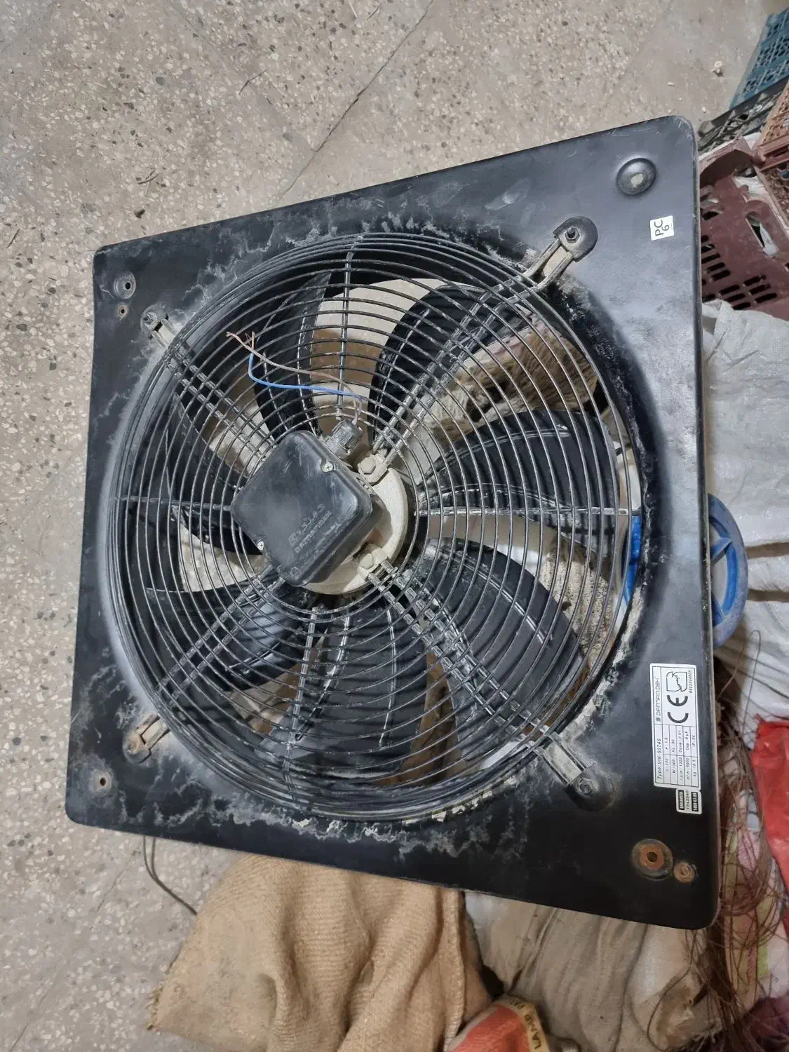 هواکش فلزی تکفاز صنعتی دمنده بی صدا کم کار|پنکه و تصفیه‌کنندهٔ هوا|یزد, |دیوار