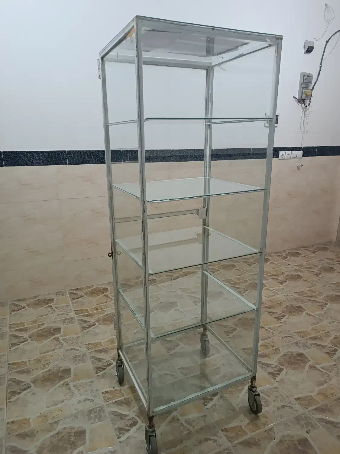 ویترین یا بوفه فروش|فروشگاه و مغازه|پیرانشهر, |دیوار