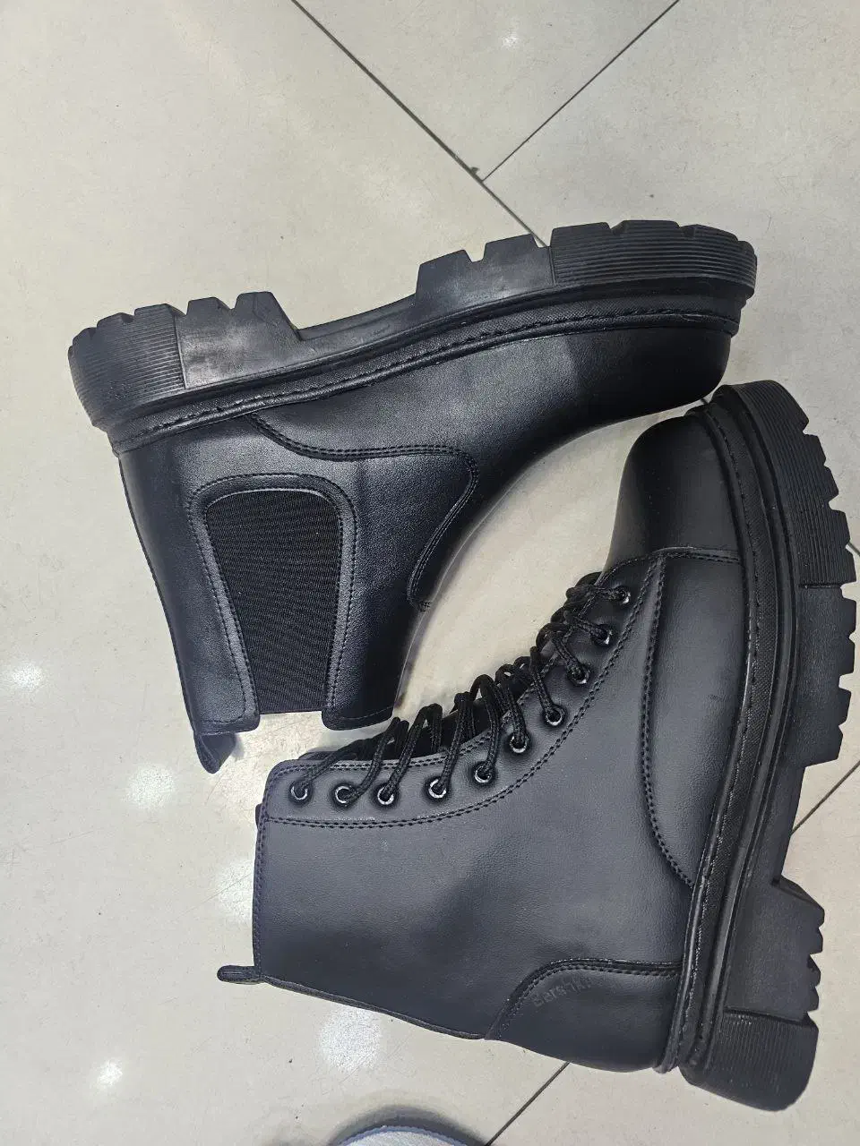 بوت و نیم بوت مردانه|کیف، کفش، کمربند|نیشابور, تختی|دیوار