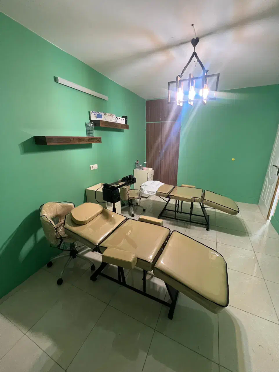 اجاره تمامی لاین ها|استخدام درمانی، زیبایی، بهداشتی|صدرا-فارس, فاز ۱|دیوار