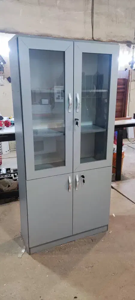 کتابخانه نصف شیشه نصف درب|کتابخانه، شلف، قفسه‌های دیواری|تهران, ایرانشهر|دیوار