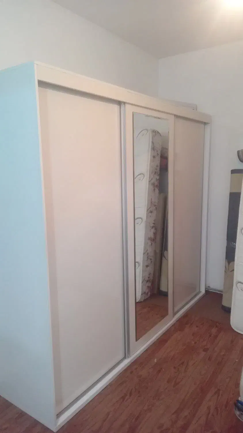 کمد لباس سه تکه تر وتمیز نو به علت جابجایی منزل|جاکفشی، کمد، دراور|بازرگان, |دیوار