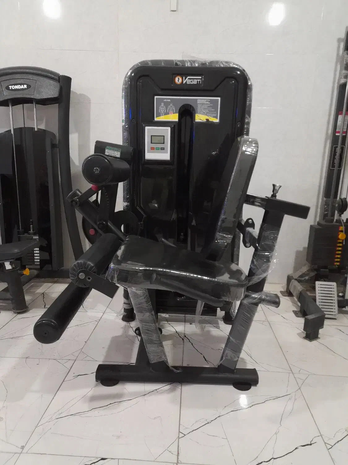 دستگاه جلوران پشت ران نشسته دوکاره|تجهیزات ورزشی|سبزوار, قائم|دیوار