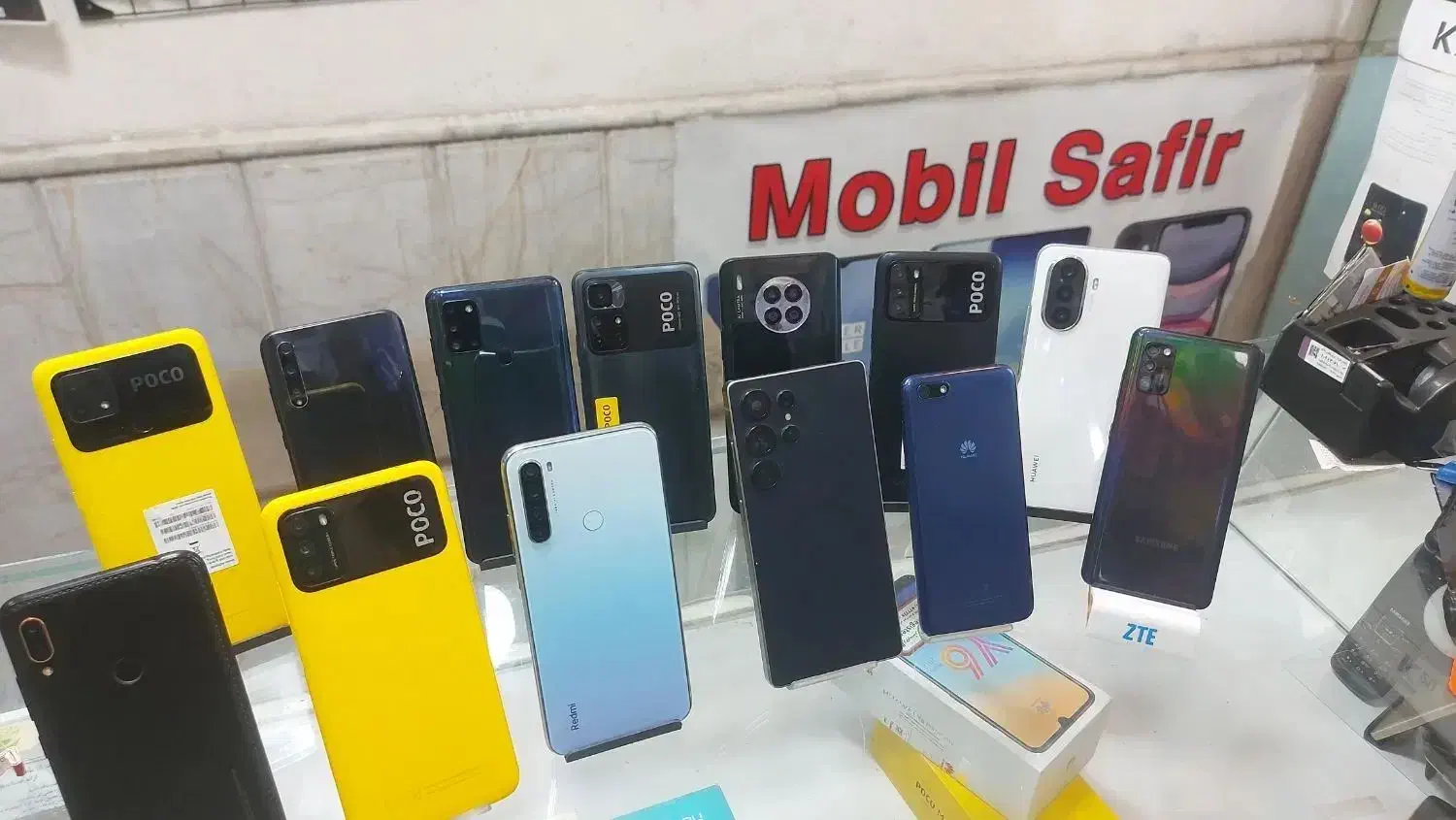 گوشی های کار کرده فروشگاه حاجی ارزانی موبایل سفیر|موبایل|یزد, |دیوار