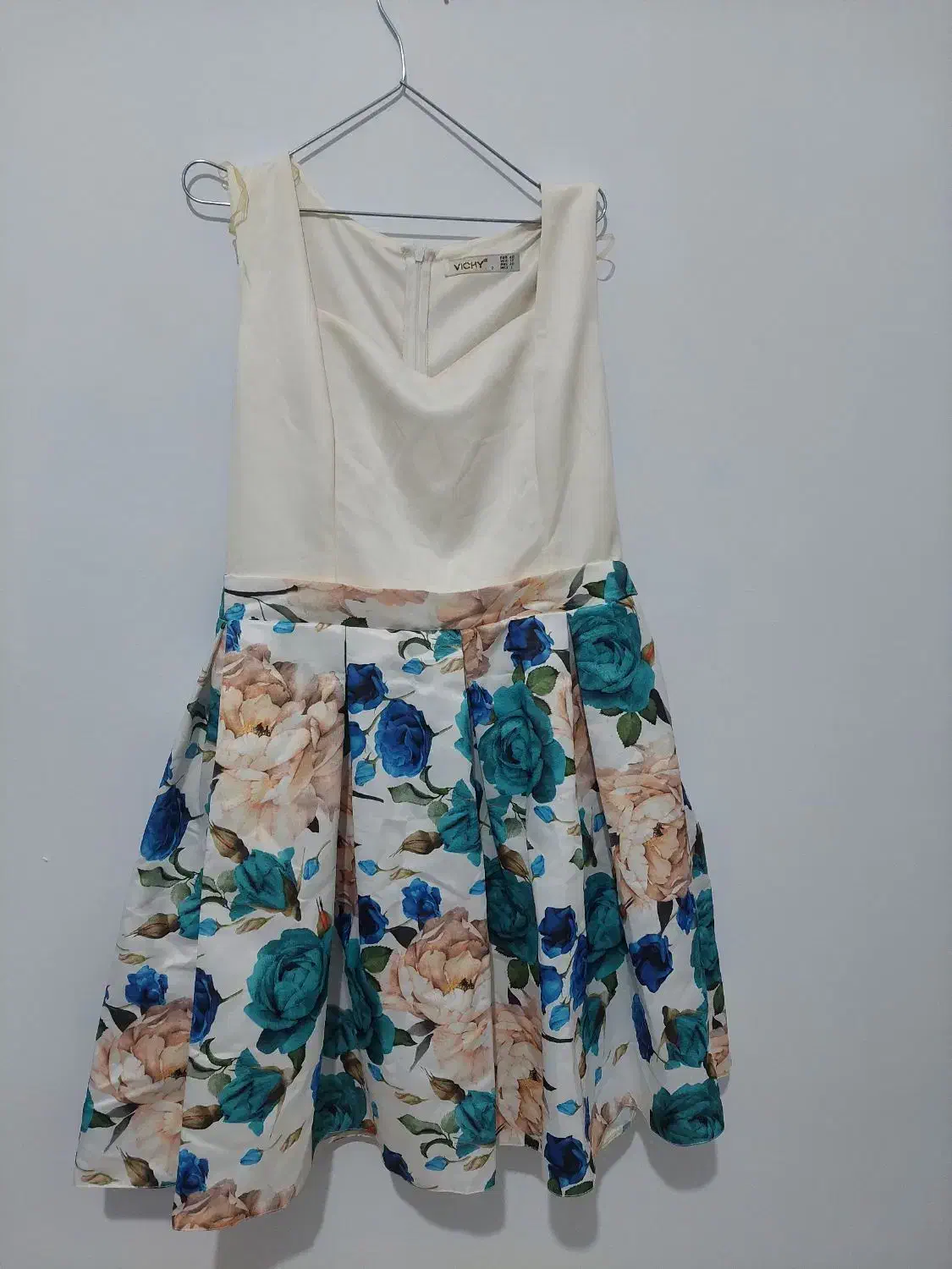 پالتو،مانتو،کاپشن،مجلسی|لباس|فردیس, شهرک ۱۱۰|دیوار