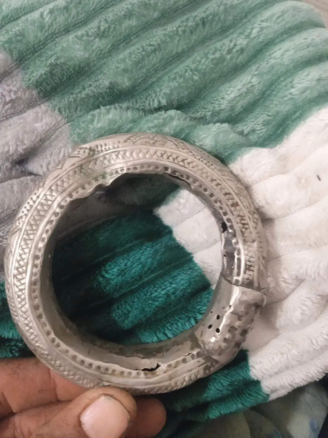 النگوی قدیمی|کلکسیون اشیاء عتیقه|میناب, |دیوار