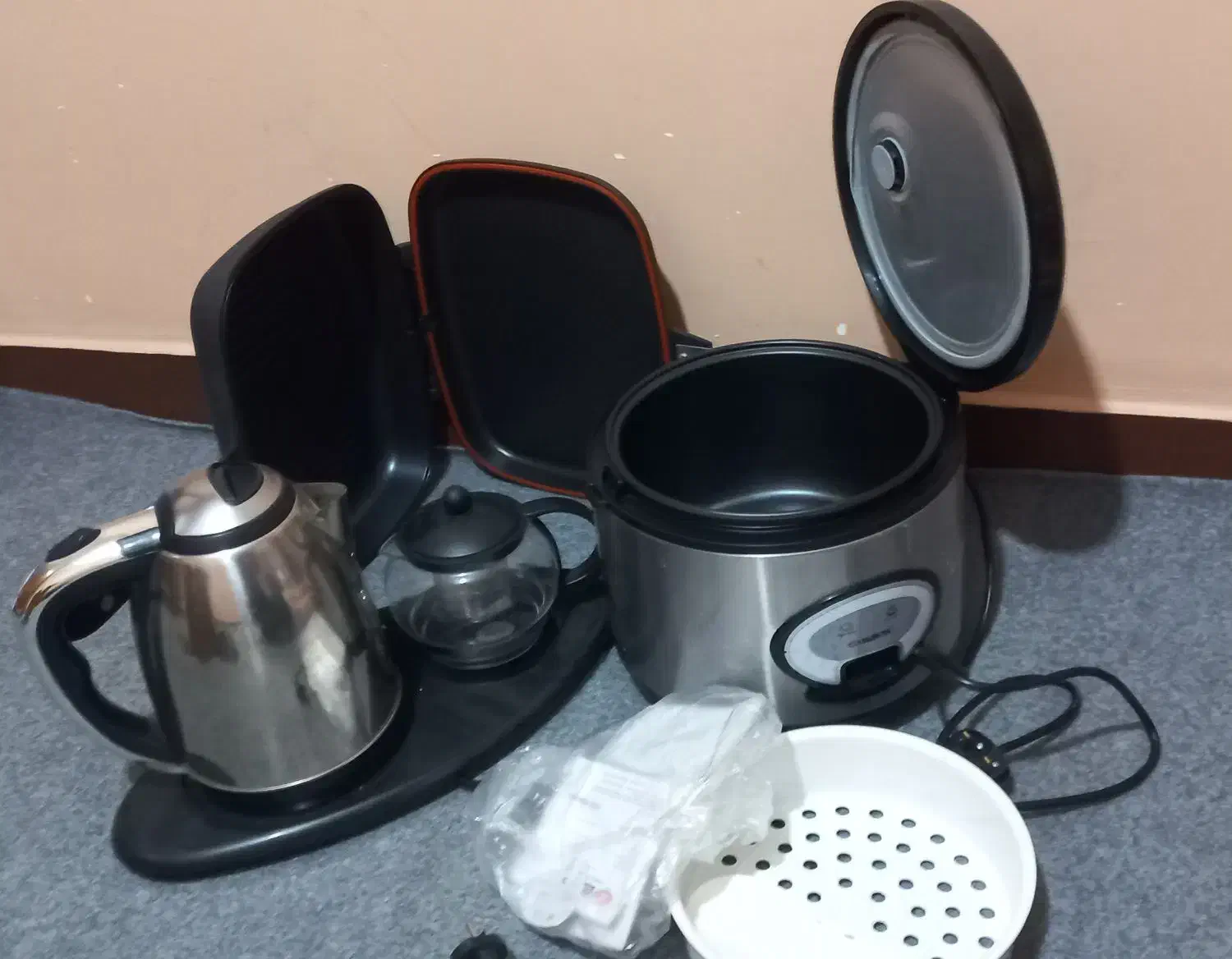 ضروف آشپزخونه|ظروف پختوپز|ایذه, |دیوار