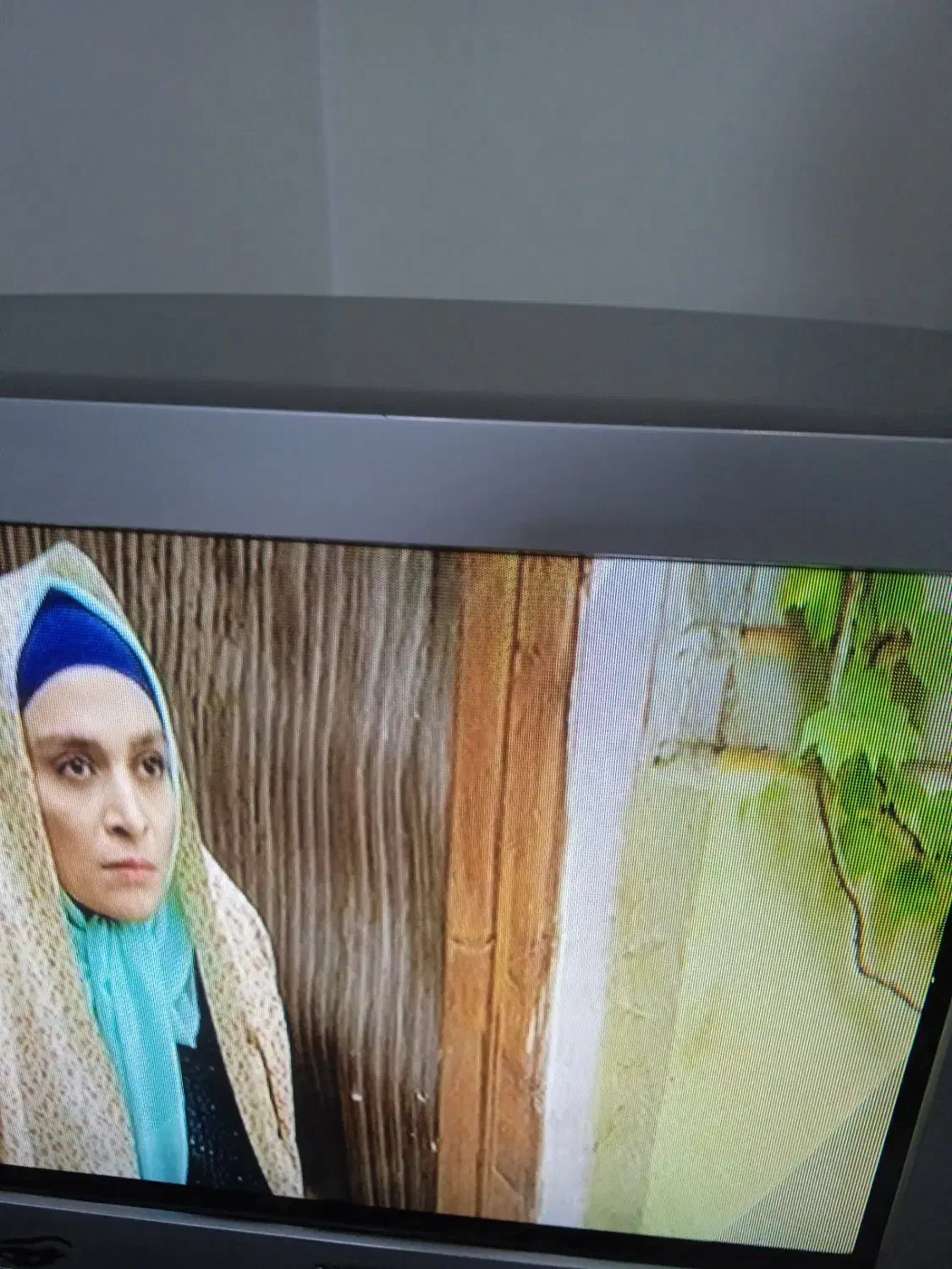 تلویزیون۲۱ اینیچ صنام|تلویزیون و پروژکتور|سنندج, |دیوار