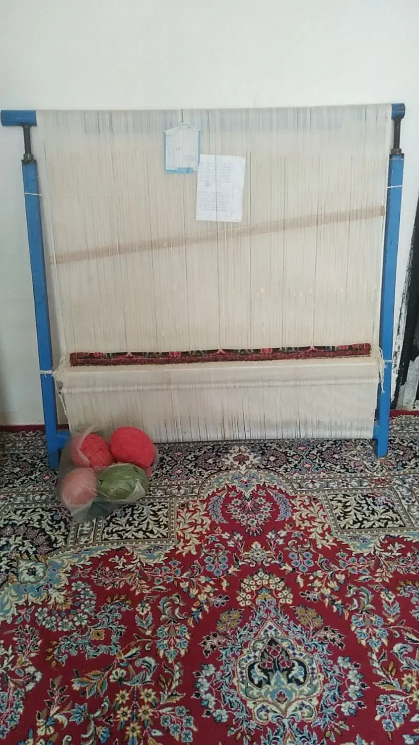 دار قالی|فرش|سنقر, |دیوار