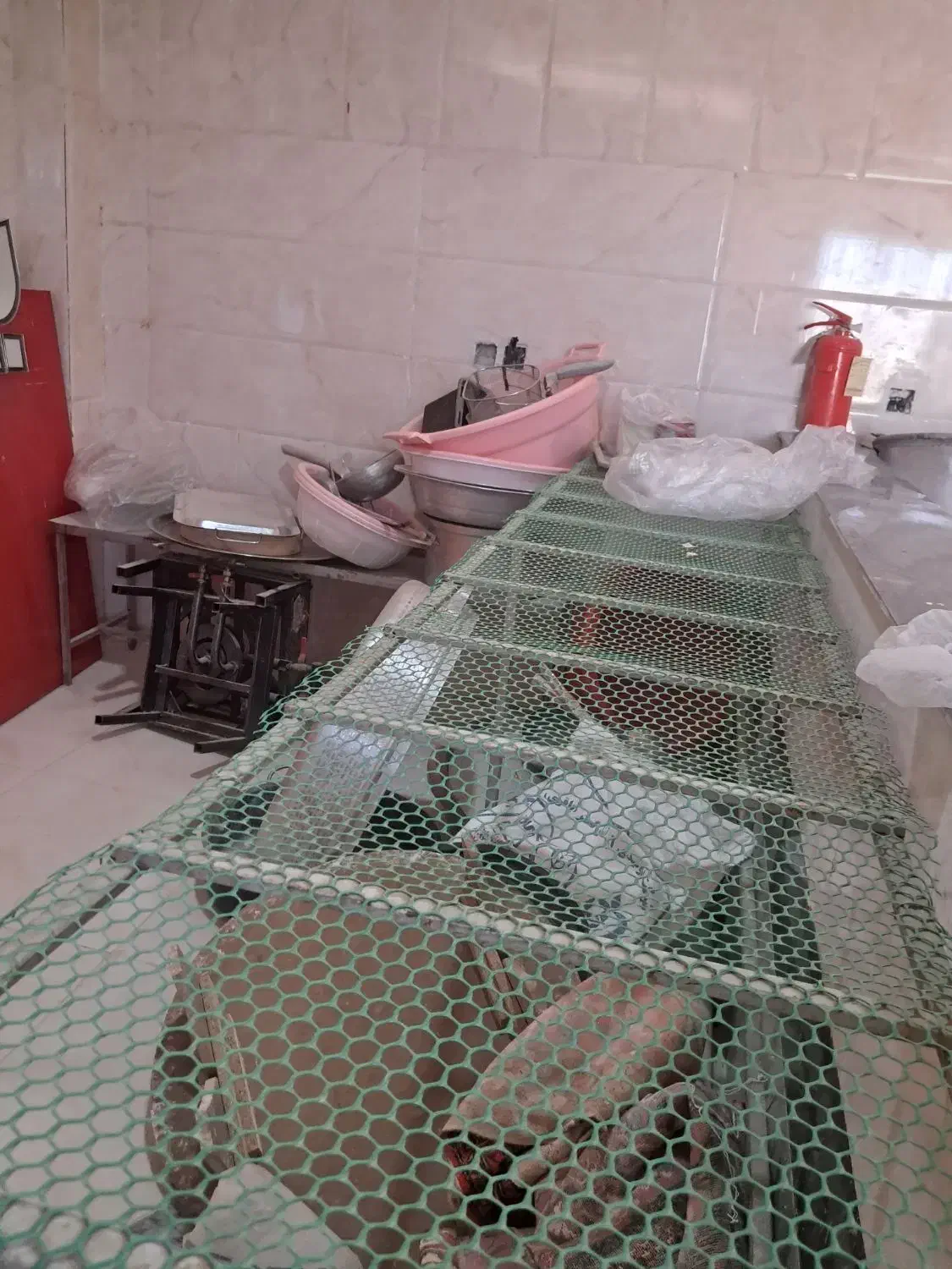 فروش کامل وسایل بیرون بر|کافیشاپ و رستوران|یاسوج, |دیوار