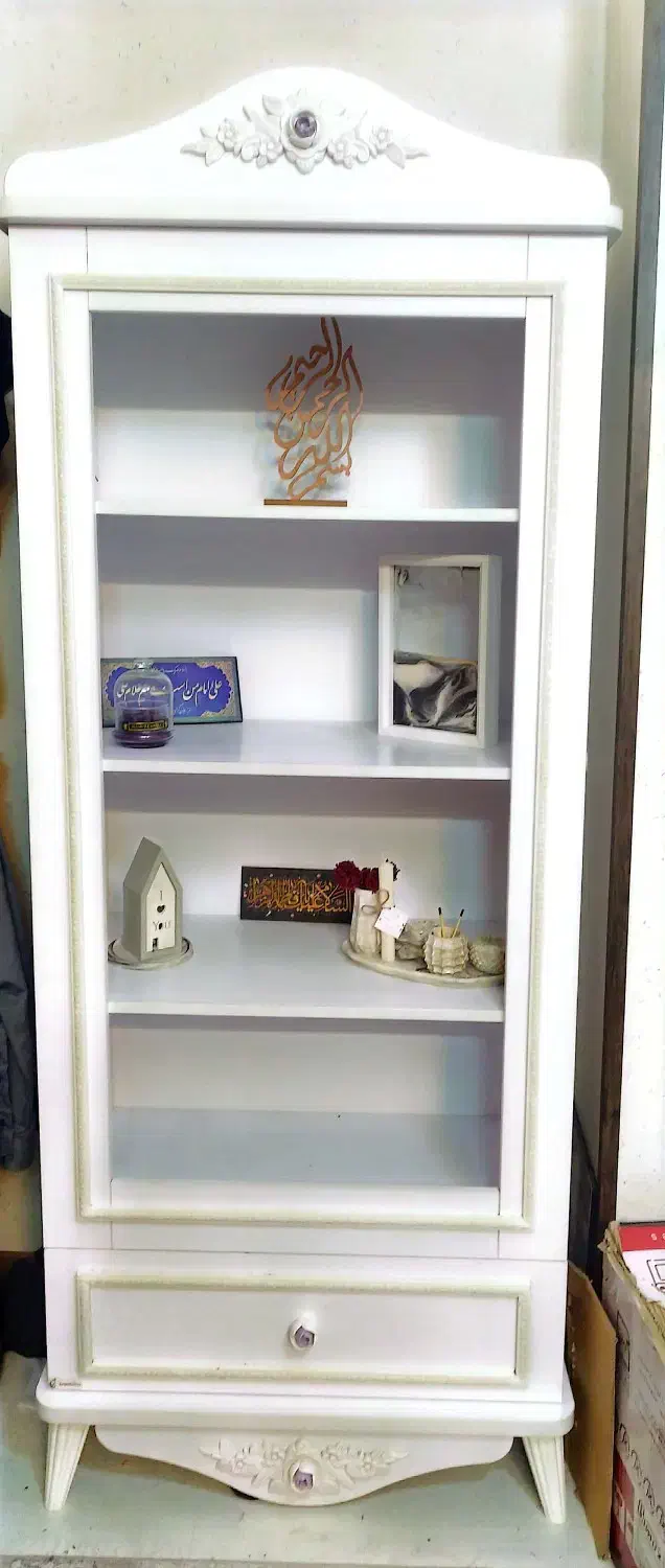 کتابخانه دخترانه مدل رز نیوز شرکت بامبینو|کتابخانه، شلف، قفسه‌های دیواری|اصفهان, حسین‌آباد|دیوار