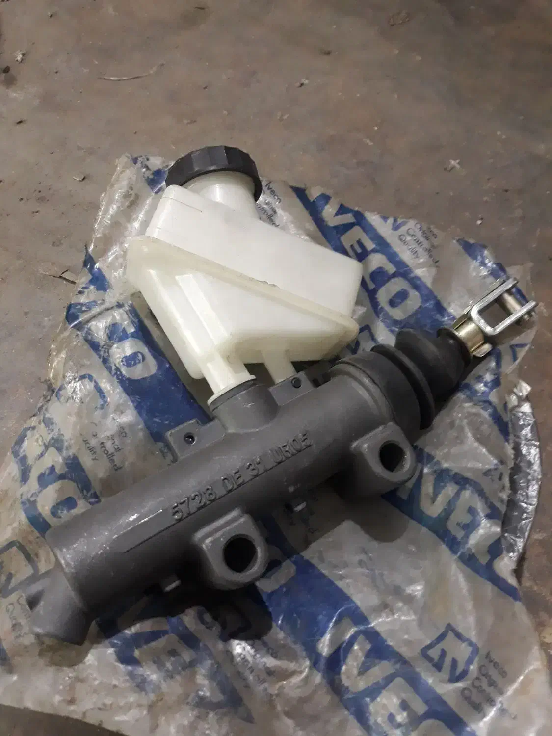 فروش لوازم اویکو 440 و 720 و فشنگی آب ایسوزو|قطعات یدکی و لوازم جانبی|خاوران, |دیوار