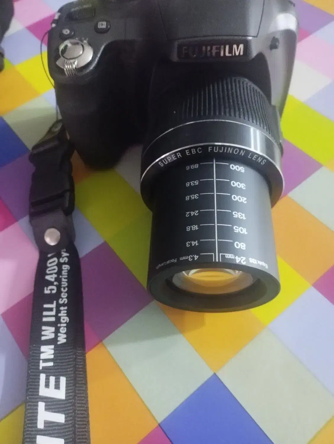 دوربین سالم بدون خط و خش|دوربین عکاسی و فیلم‌برداری|شاهین‌شهر, مسکن مهر|دیوار