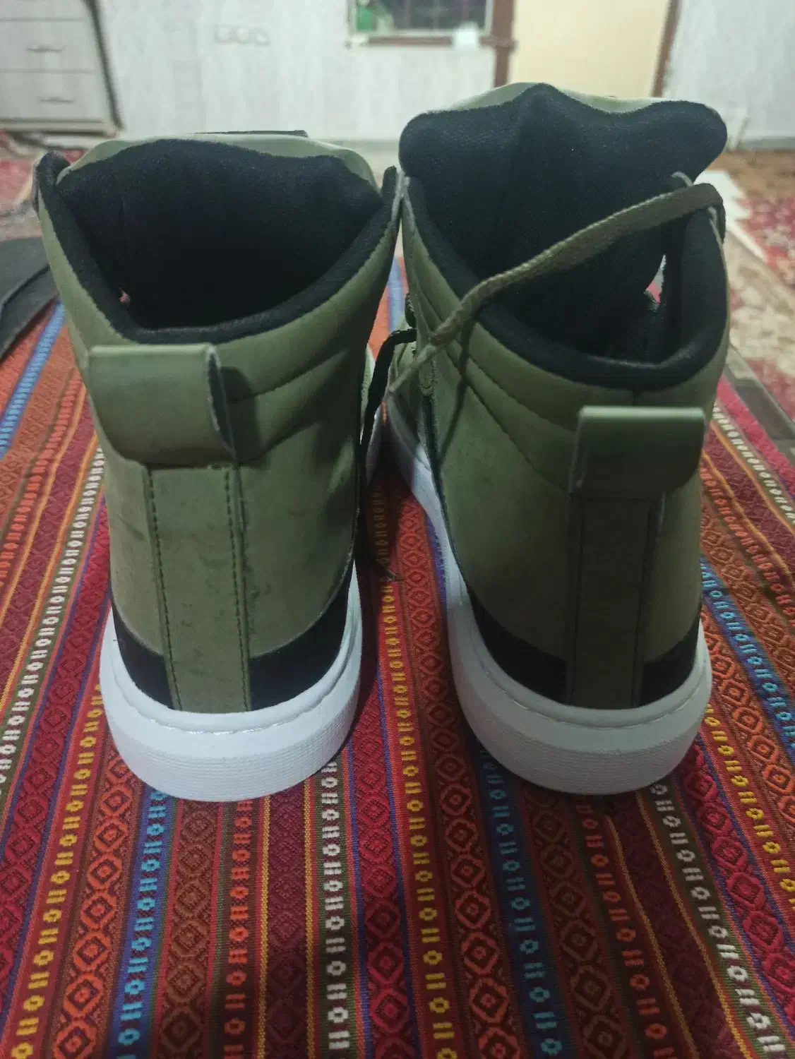 کفش نیم بوت|کیف، کفش، کمربند|اهر, |دیوار