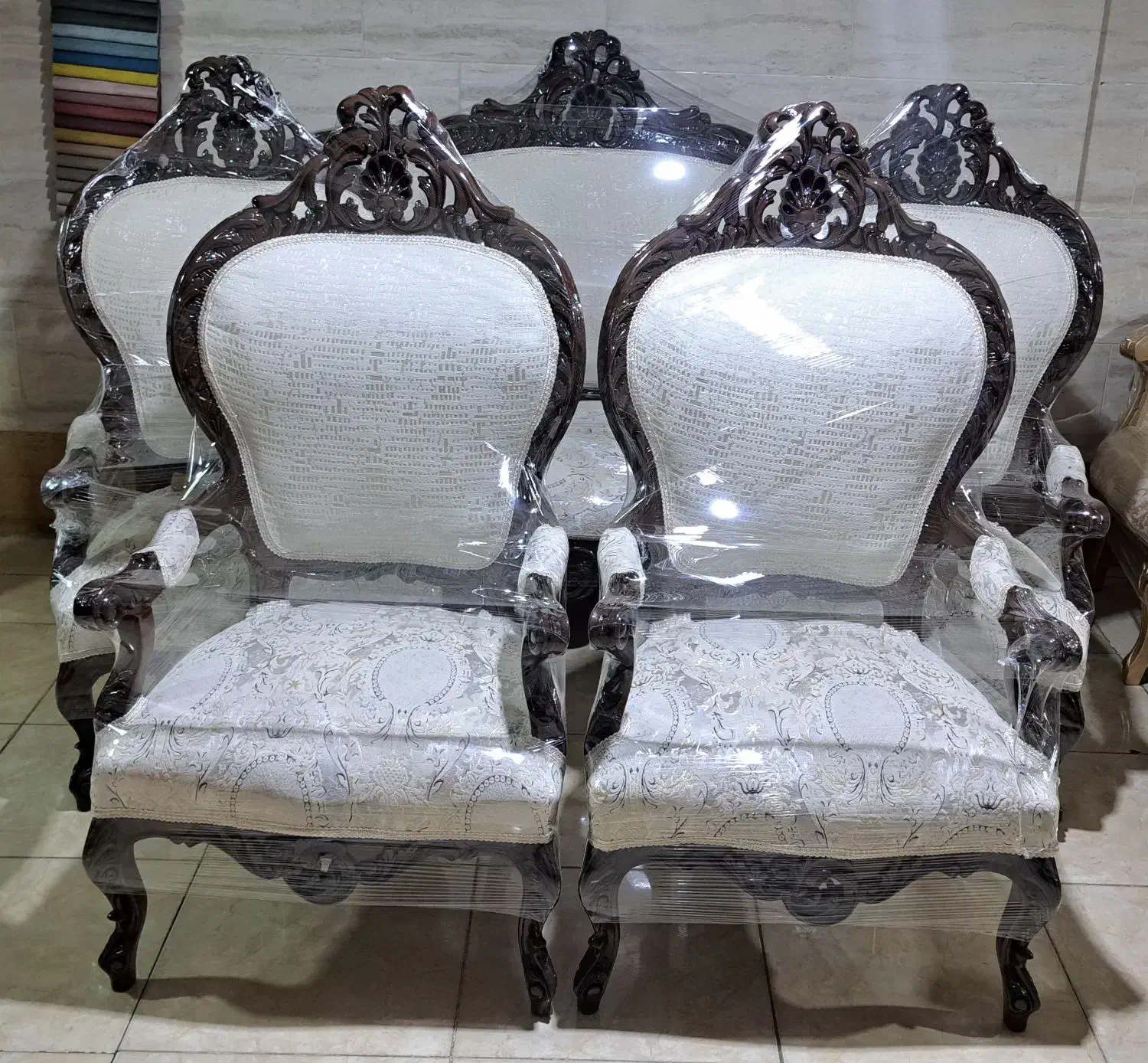 مبلمان کلاسیک مبل سلطنتی بی نظیر در طراحی|مبلمان خانگی و میز عسلی|فردیس, شهرک شهید حسینی|دیوار