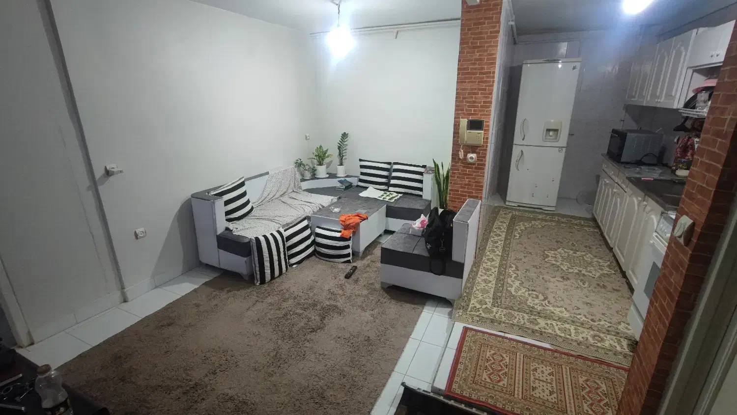 سوییت نقلی دانشجویی|اجارهٔ کوتاه‌مدت آپارتمان و سوئیت|کرج, برغان|دیوار