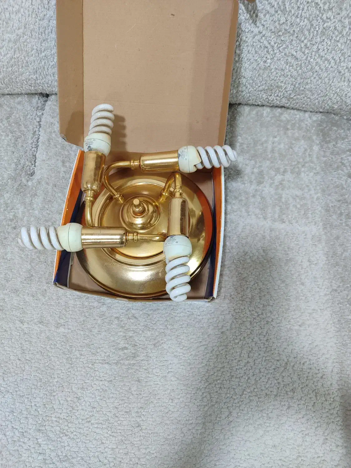 لوستر|لوستر و چراغ آویز|گنبد کاووس, |دیوار