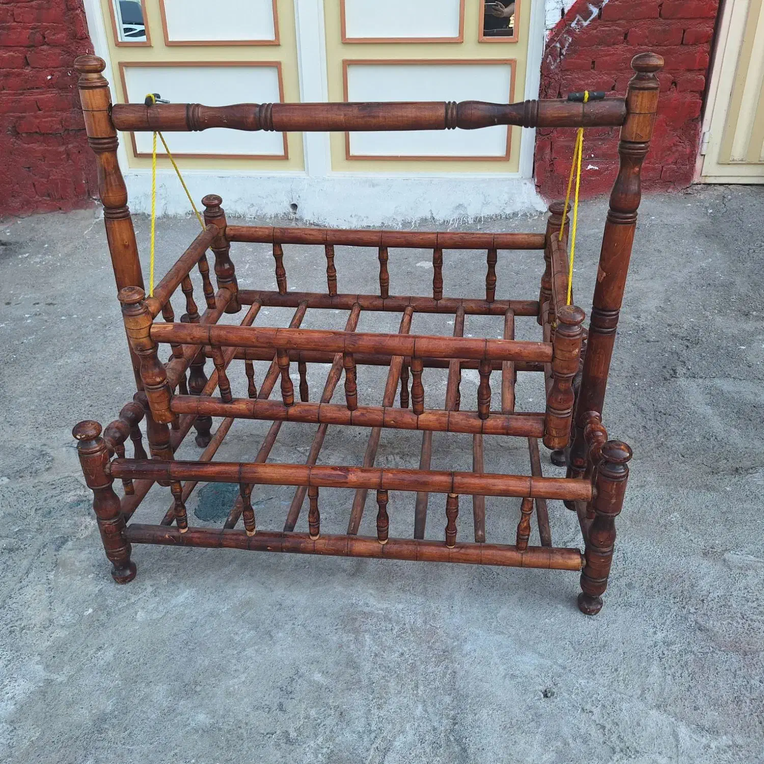 گهواره ی کودک|اسباب و اثاث بچه|تبریز, |دیوار